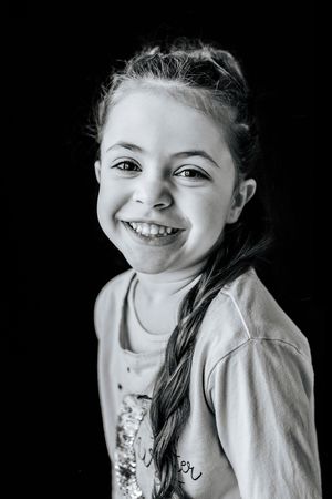 Portrait enfant noir et blanc Jade
